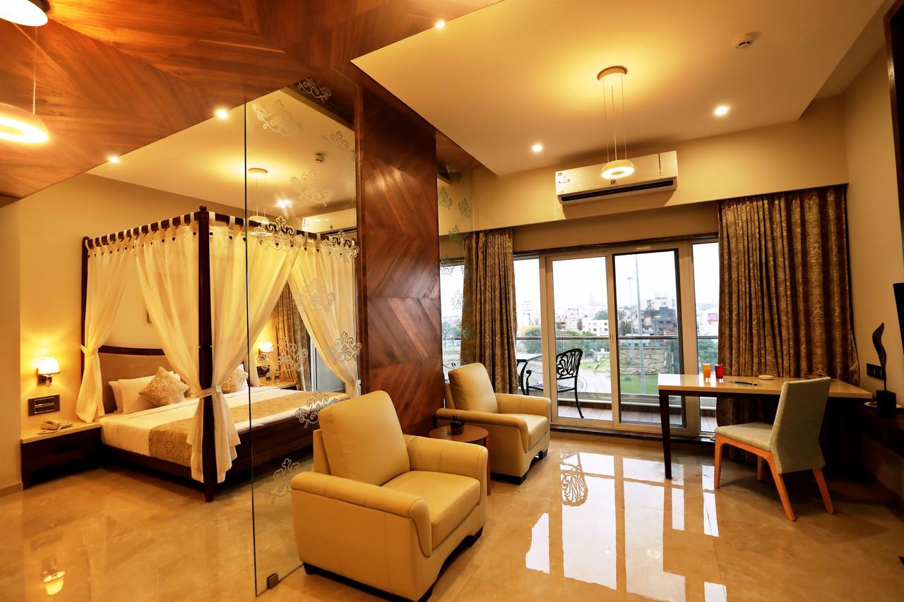 Hotel Vits Devbhumi, Dwarka Esterno foto