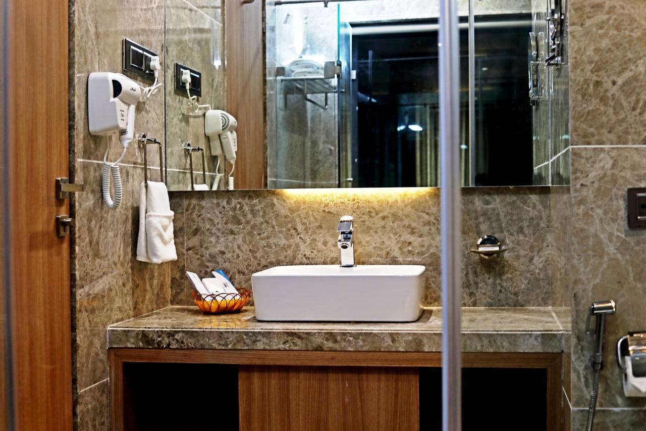 Hotel Vits Devbhumi, Dwarka Esterno foto