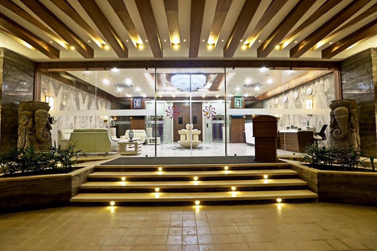 Hotel Vits Devbhumi, Dwarka Esterno foto