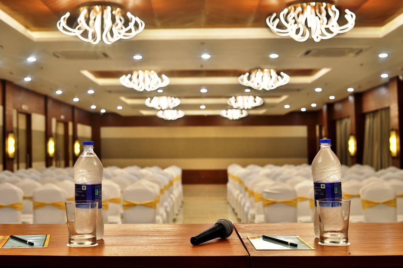Hotel Vits Devbhumi, Dwarka Esterno foto
