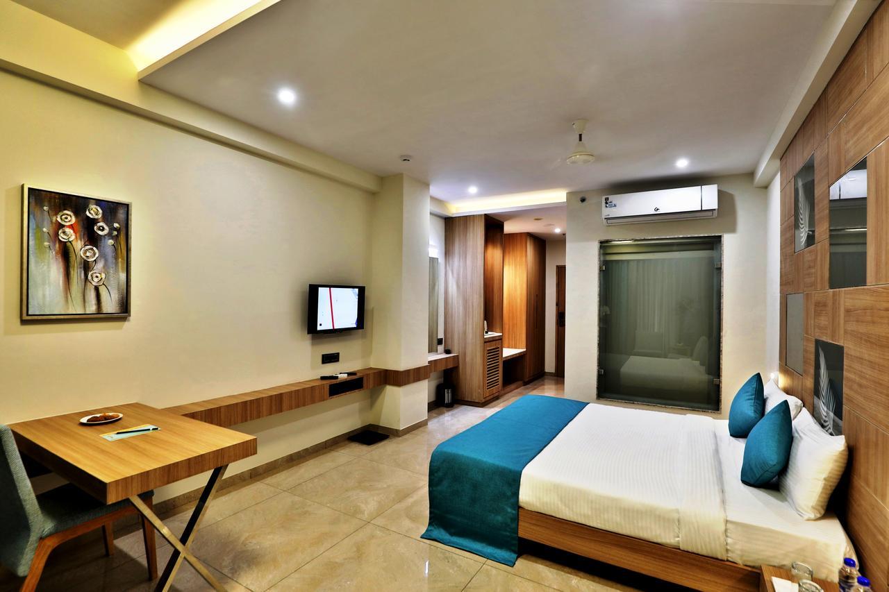 Hotel Vits Devbhumi, Dwarka Esterno foto