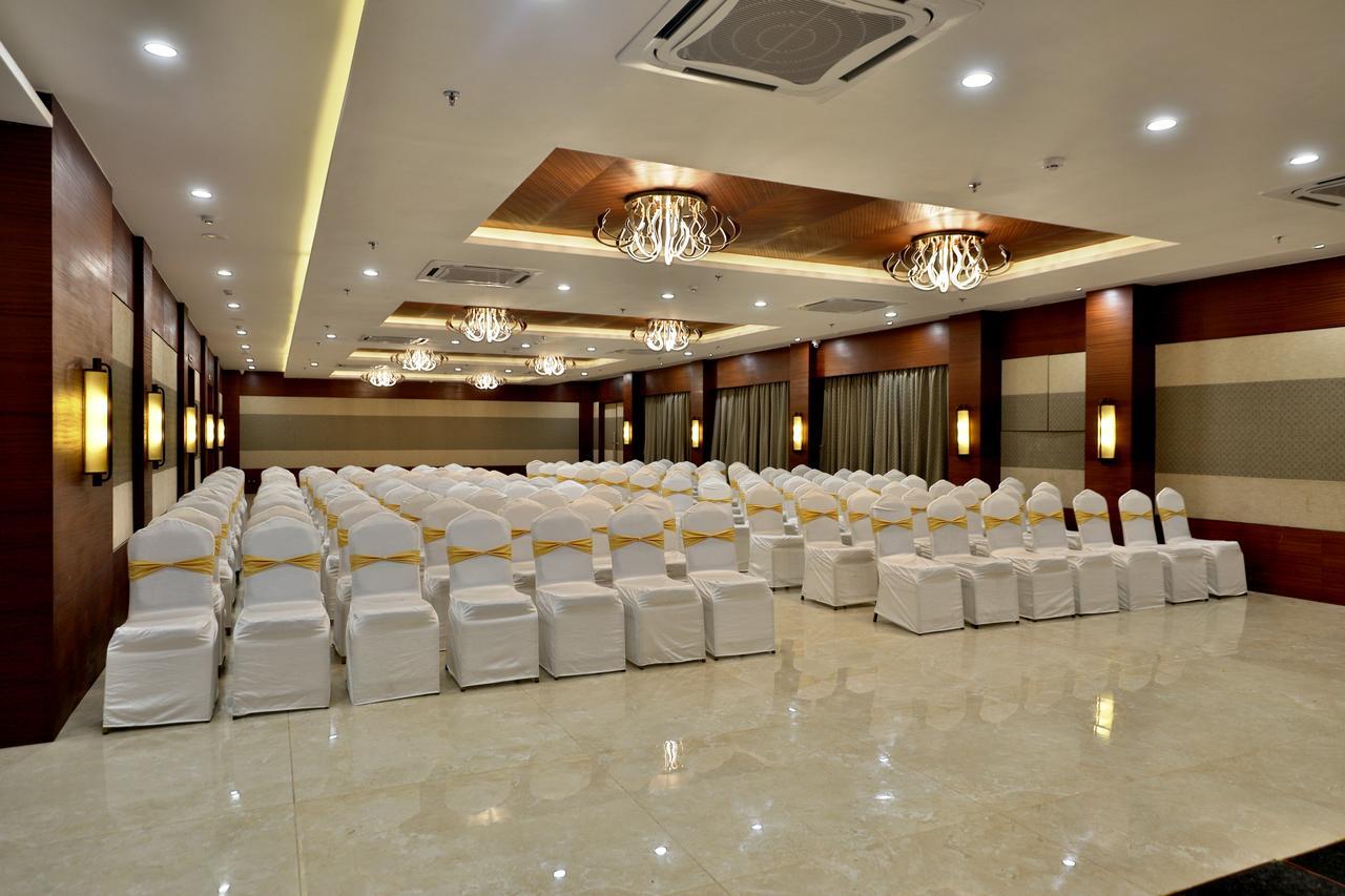 Hotel Vits Devbhumi, Dwarka Esterno foto